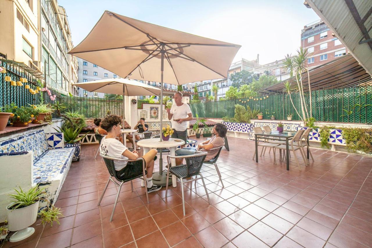 Fabrizzios Terrace Hostel Barcelona Kültér fotó