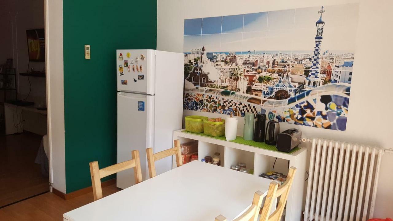 Fabrizzios Terrace Hostel Barcelona Kültér fotó